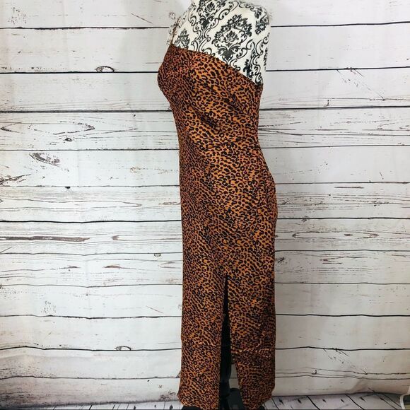 Revolve The East Order One Shoulder Asymmetrical Sahara Leopard Print Midi Dress - Picture 3 of 9